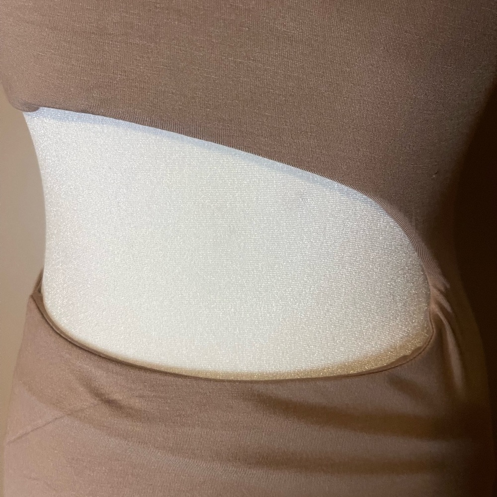 Naked Wardrobe Cut out dress - Picture 5 of 10